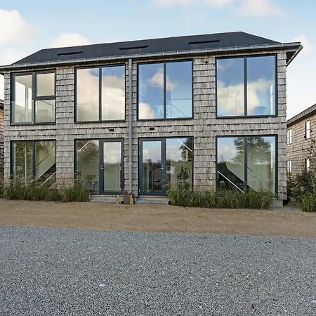 2 Bedroom Gorgeous In *